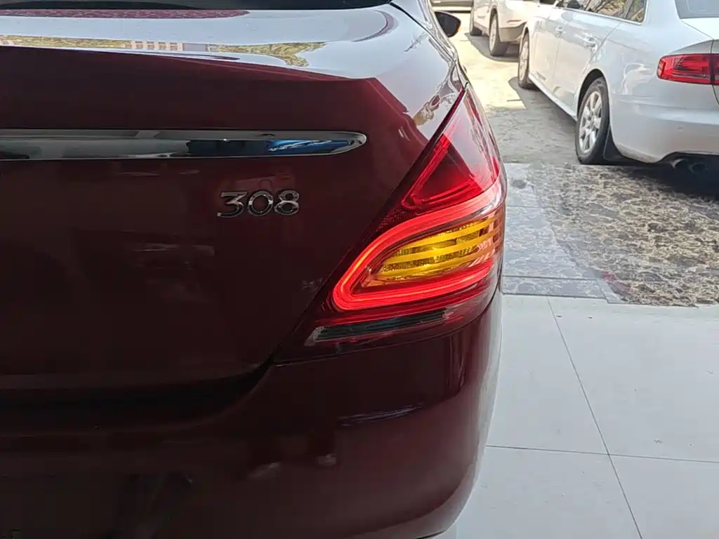 Peugeot 308 2014 1.6L AT