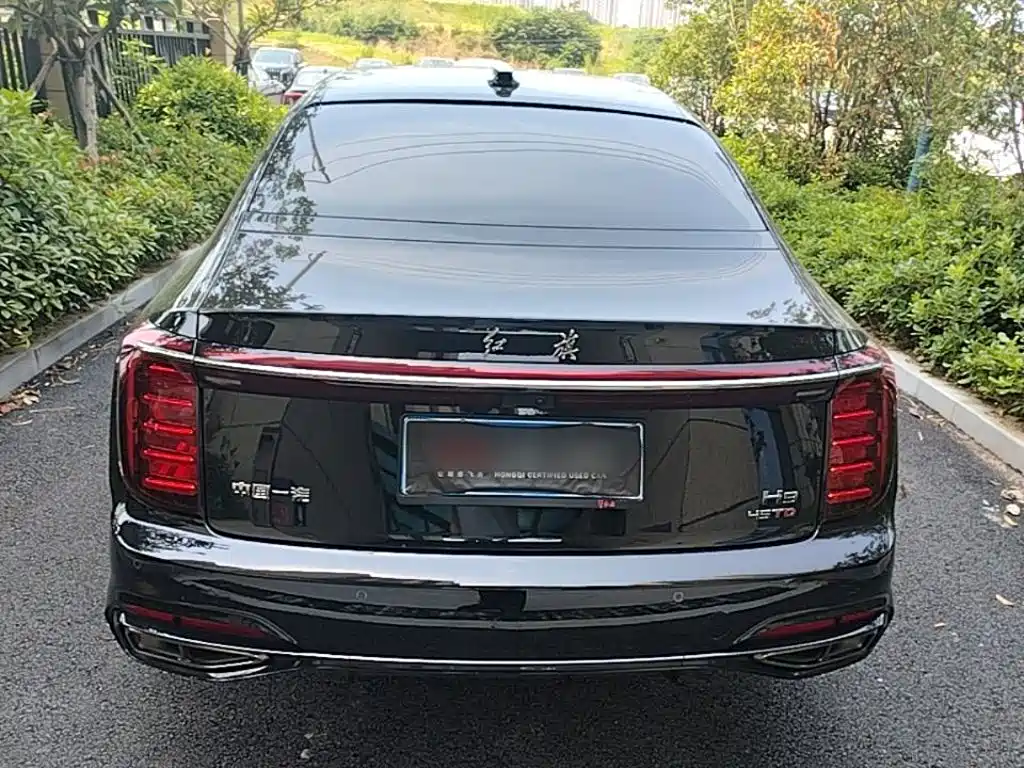 Hongqi H9 2025 2.0T 5 мест