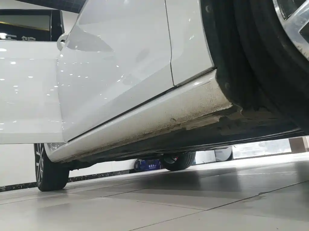 Volkswagen Golf — миниатюра 21
