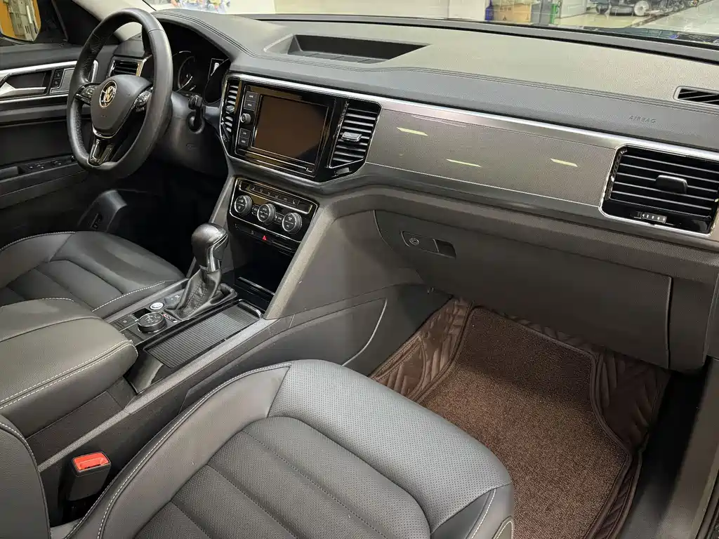 Volkswagen Teramont — миниатюра 14
