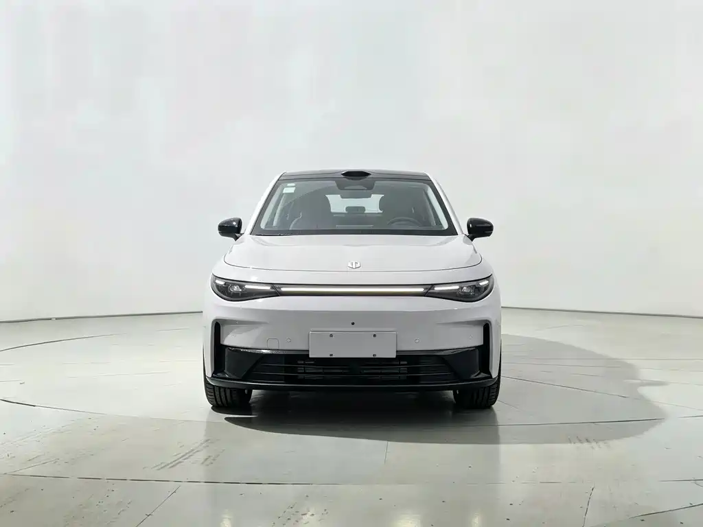Leapmotor Leapmotor C10 — миниатюра 2