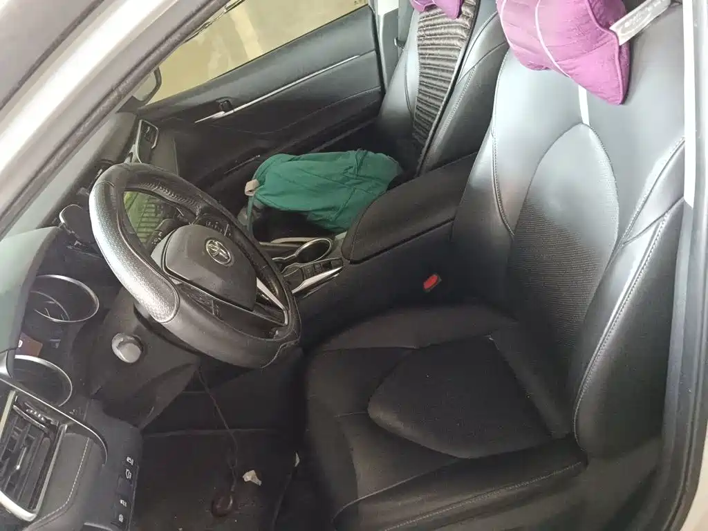 Toyota Camry — миниатюра 16