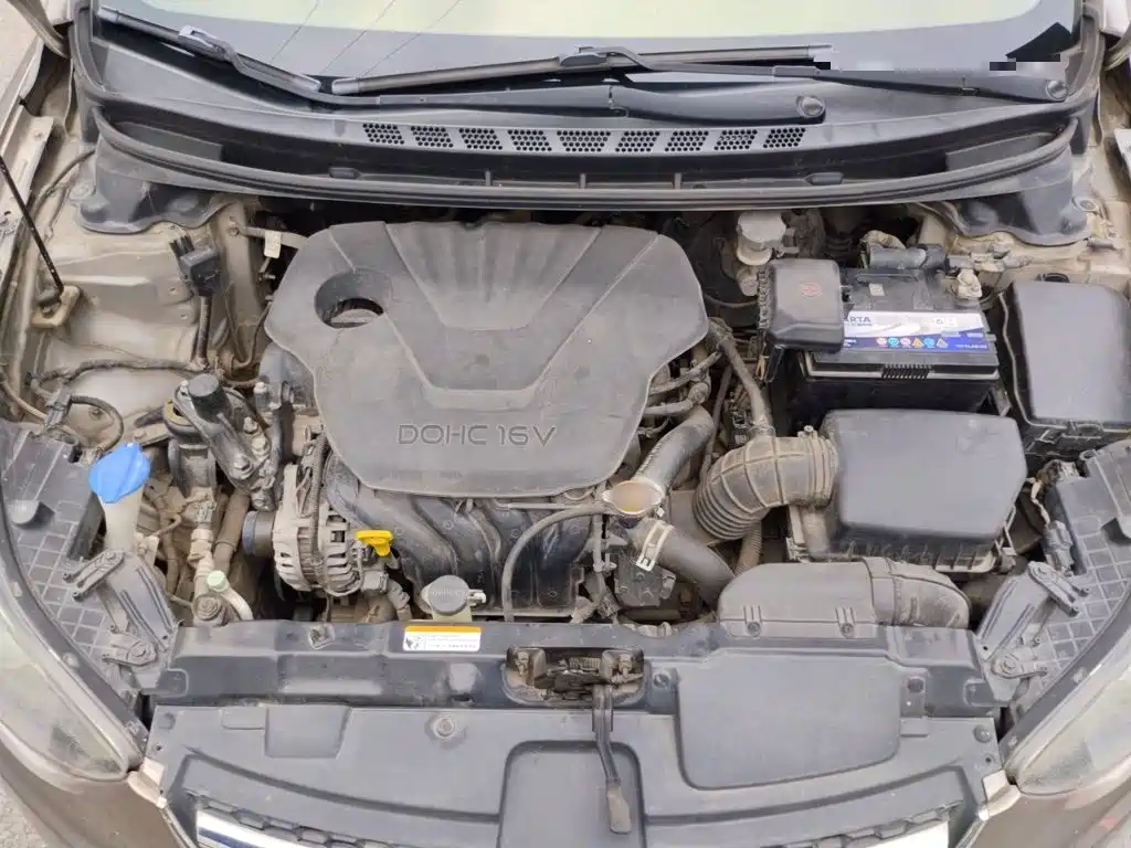 Hyundai Elantra Langdong — миниатюра 11