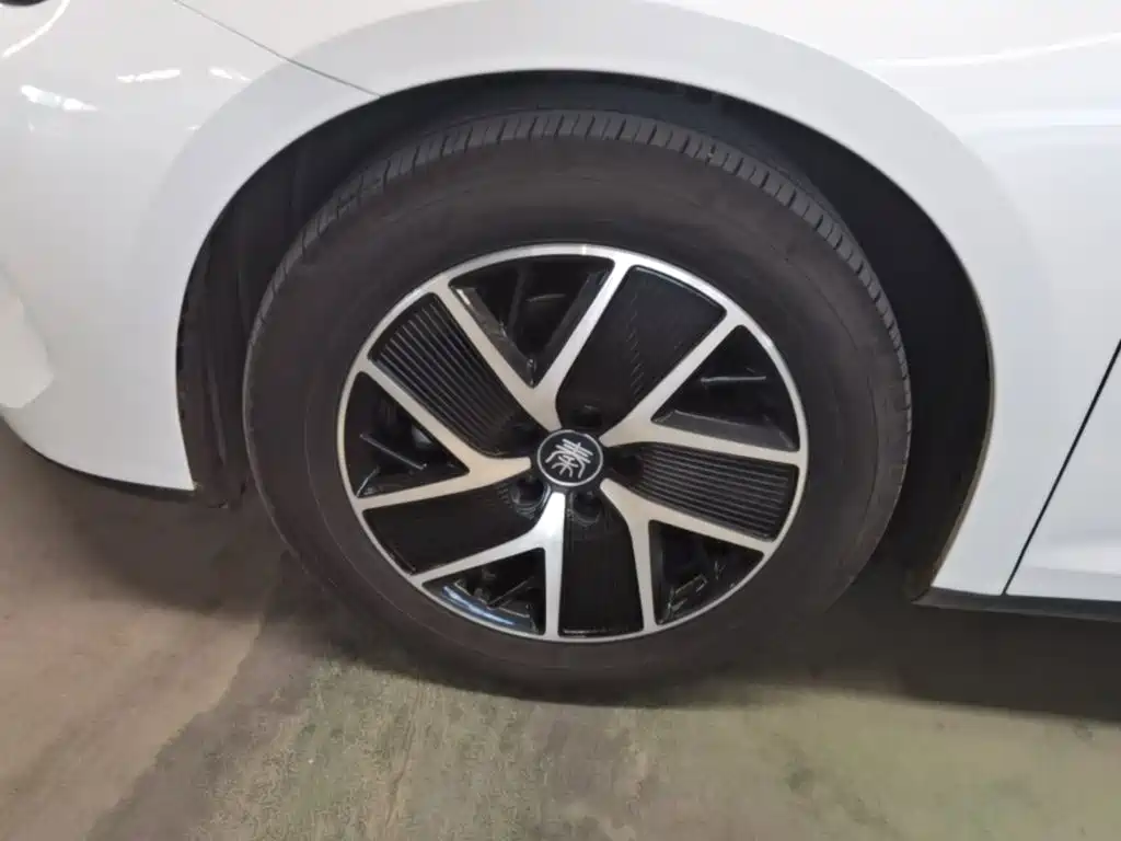 BYD Qin L — миниатюра 23