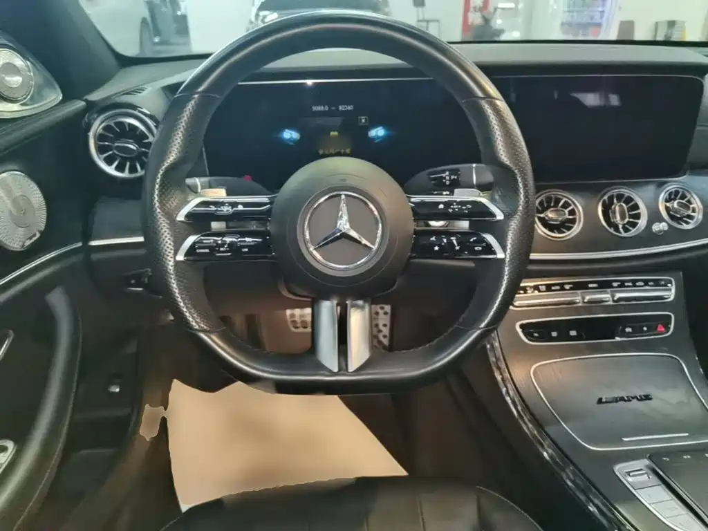 Mercedes-Benz E-Class (Import) — миниатюра 11