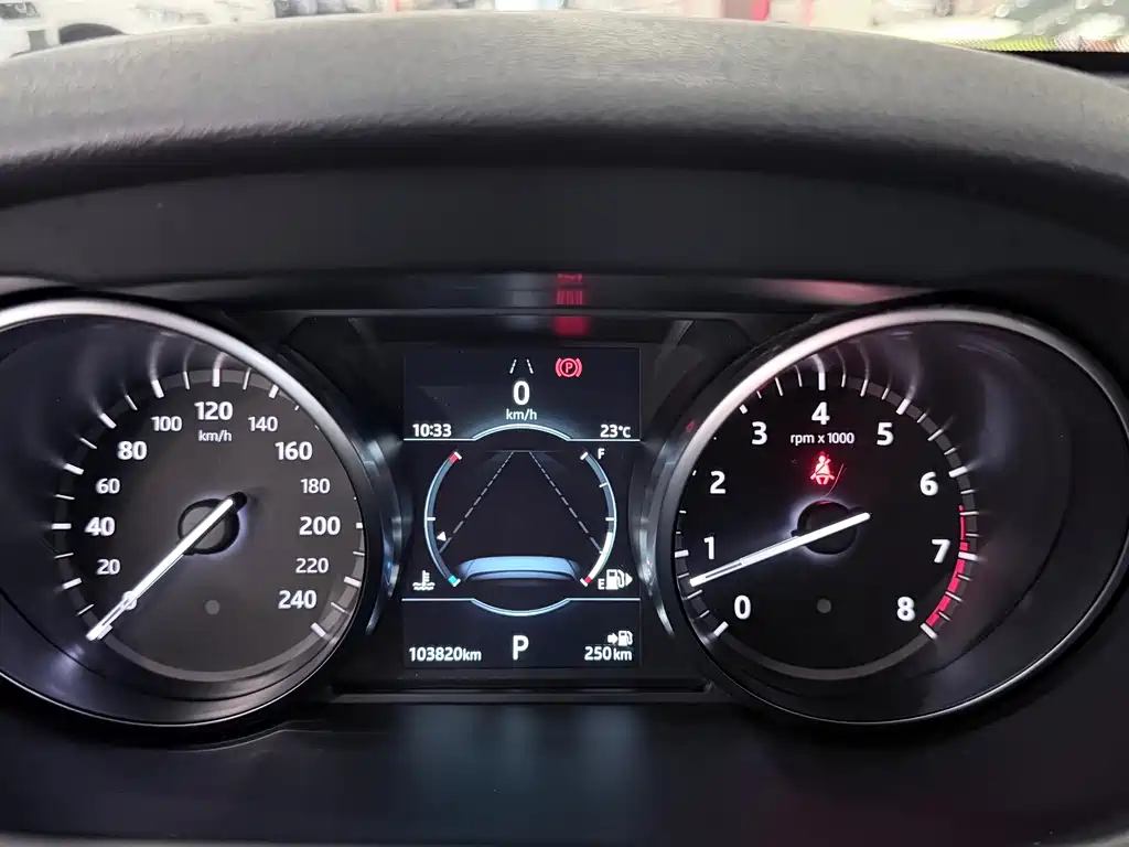 Land Rover Discovery Sport — миниатюра 12
