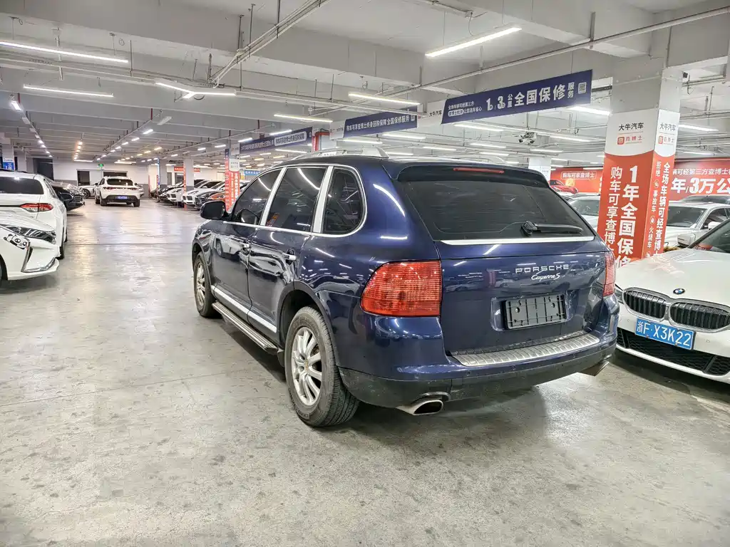 Porsche Cayenne — миниатюра 6