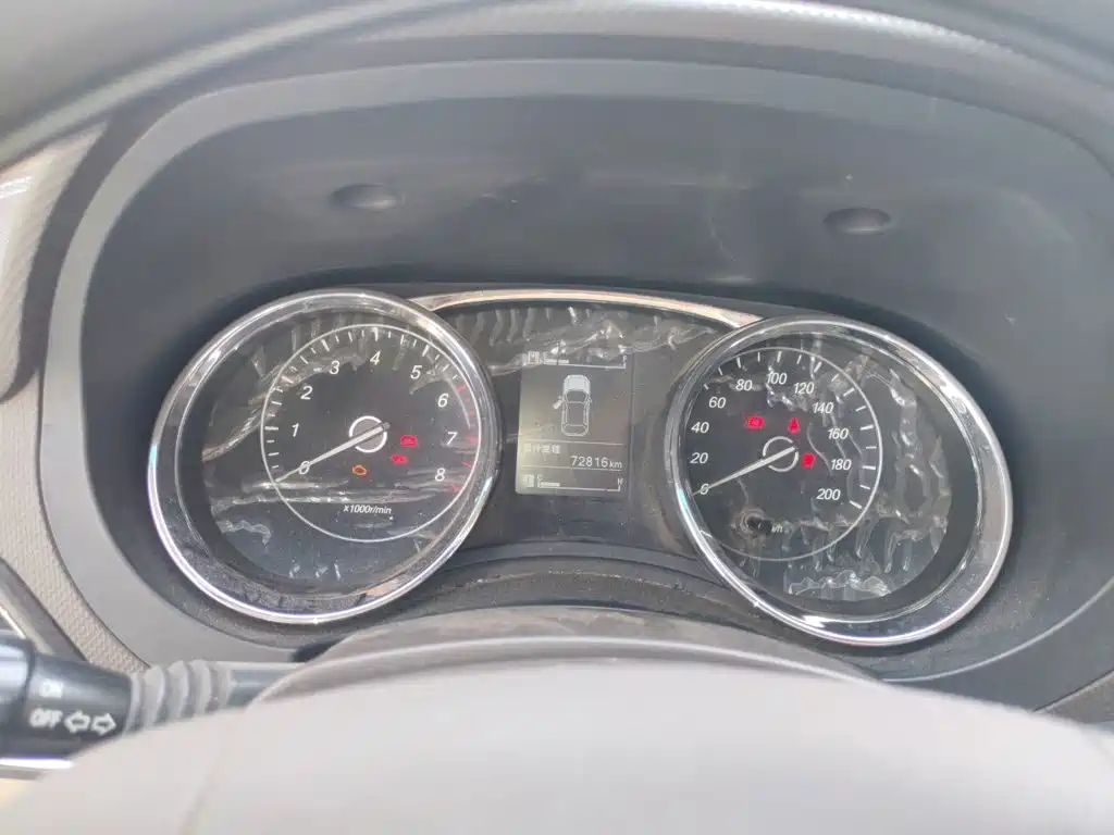 Wuling Hongguang — миниатюра 8