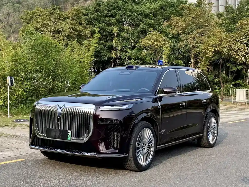 Voyah 岚图泰山 2025