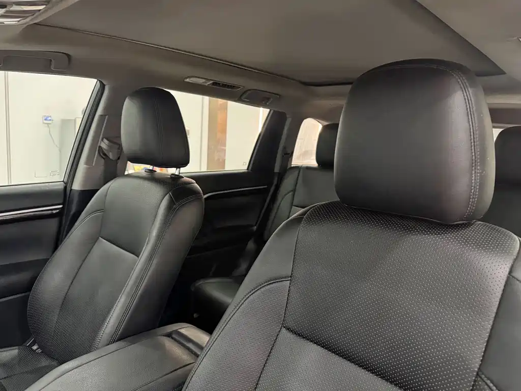 Toyota Highlander — миниатюра 15