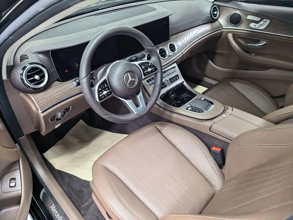 Mercedes-Benz E-Class E 2020 E 300 L Fashion