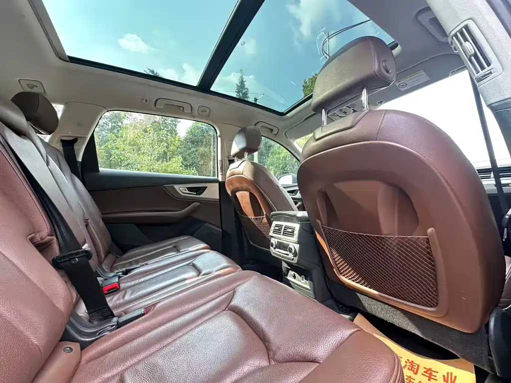 Audi Q7 — миниатюра 7