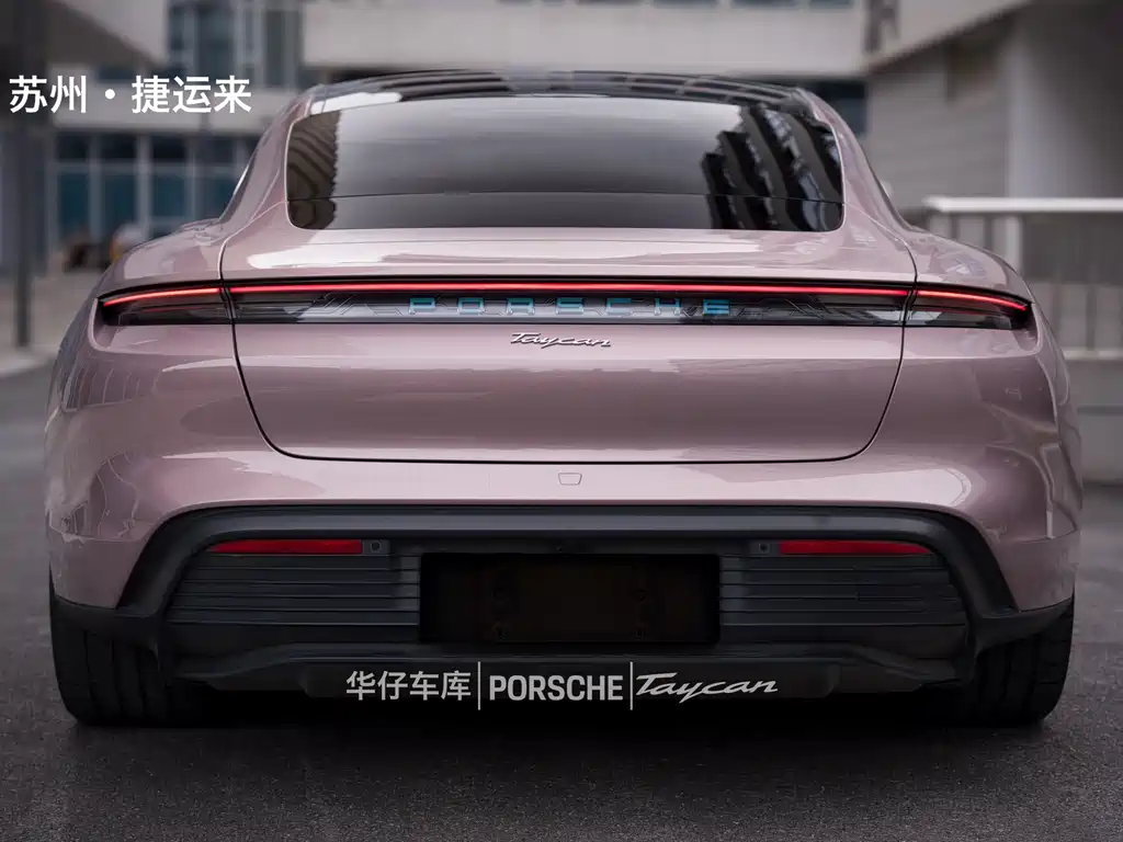 Porsche Taycan — миниатюра 7