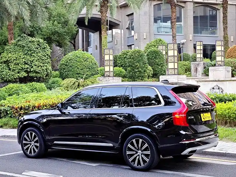 Volvo XC90 — миниатюра 36