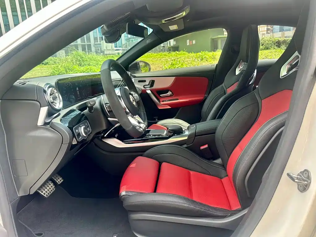 Mercedes-Benz CLA AMG — миниатюра 9