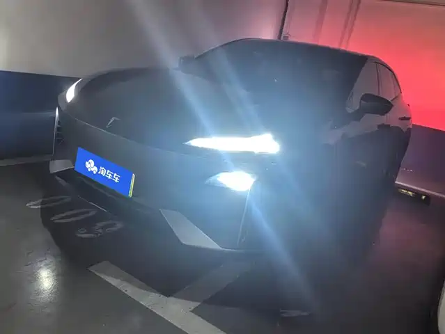 DARK BLUE CAR DARK BLUE S07 2024