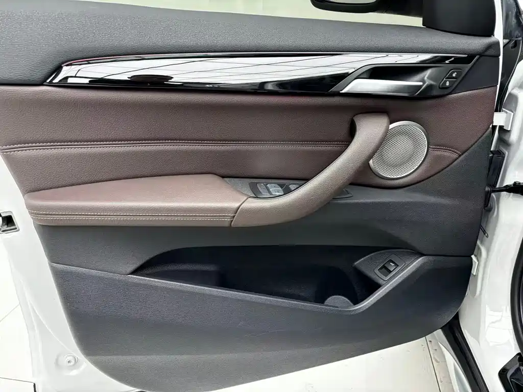 BMW X1 — миниатюра 17