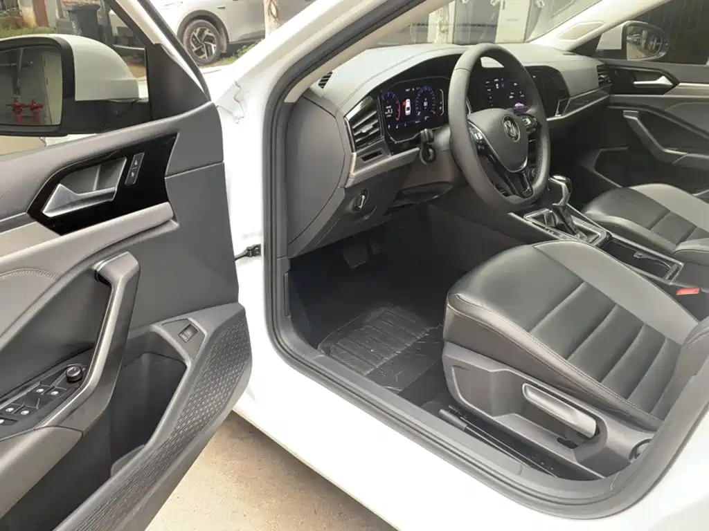 Volkswagen Sagitar — миниатюра 6