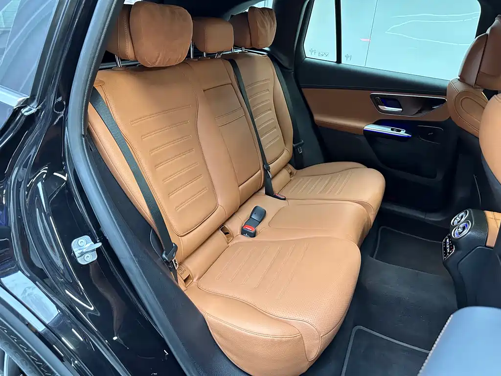 Mercedes-Benz GLC — миниатюра 16