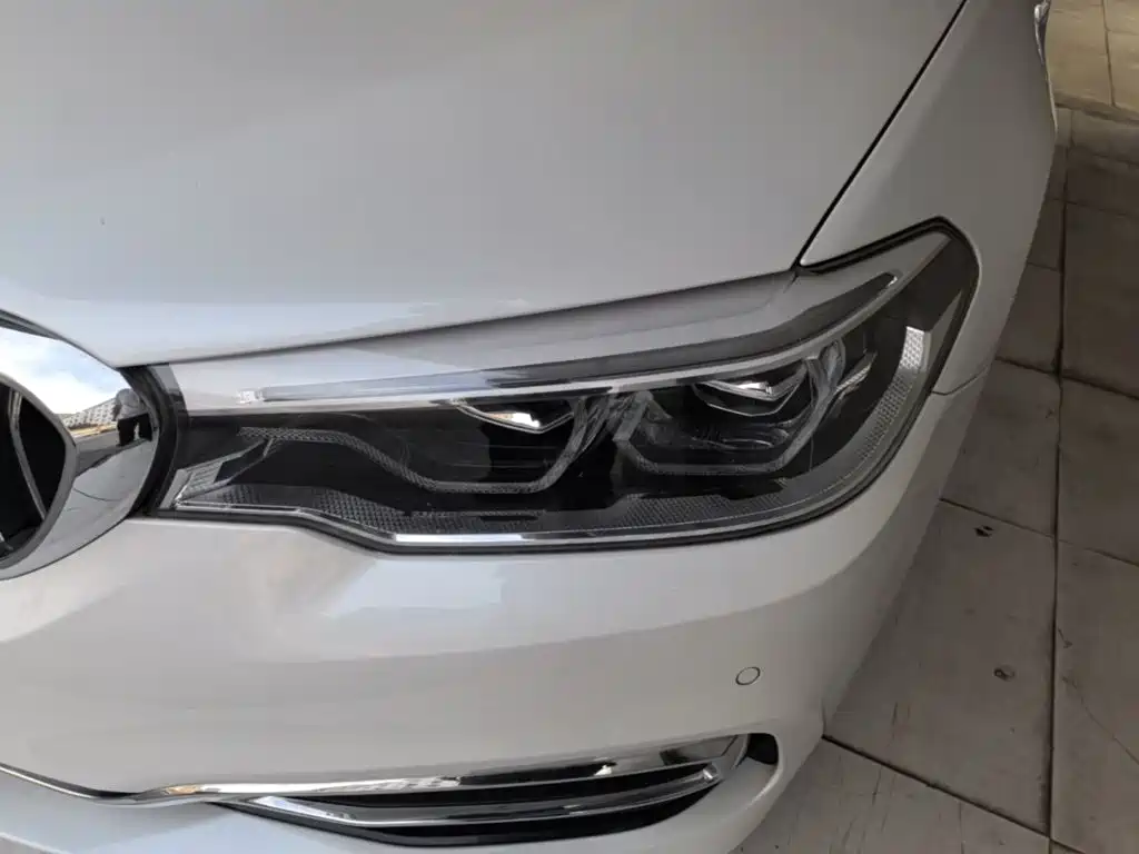 BMW 5 Series New Energy — миниатюра 24