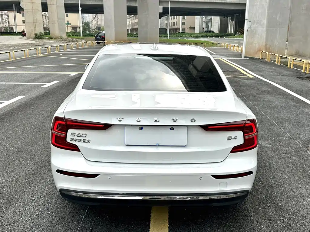 Volvo S60 — миниатюра 9
