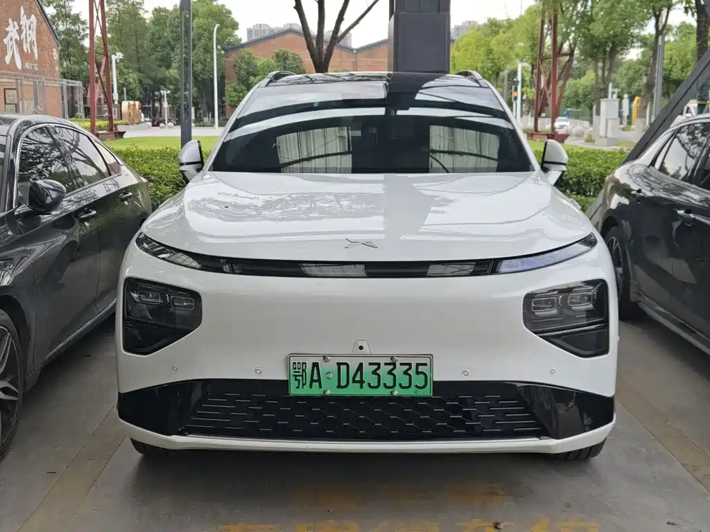 XPeng G9 — миниатюра 3