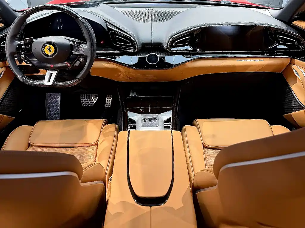 Ferrari Purosangue 2023 6.5L V12