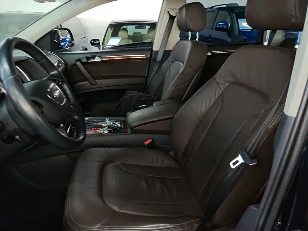 Audi Q7 — миниатюра 15