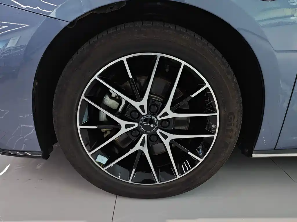 BYD Seal — миниатюра 24