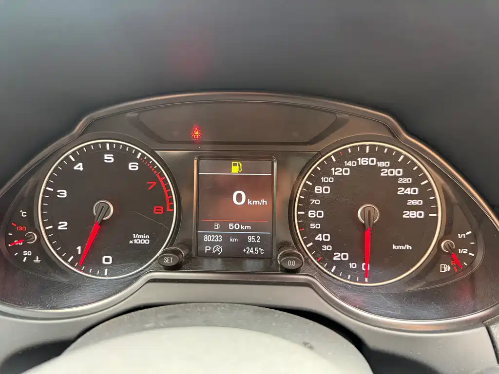 Audi Q5 (Import) — миниатюра 10