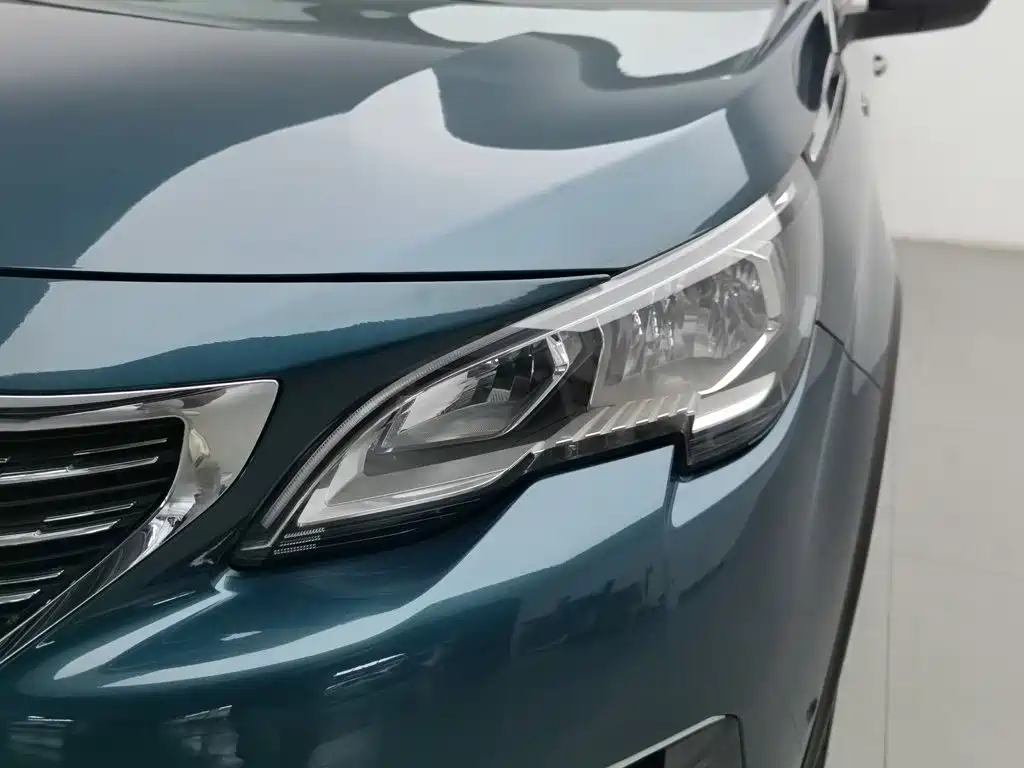 Peugeot 5008 — миниатюра 7