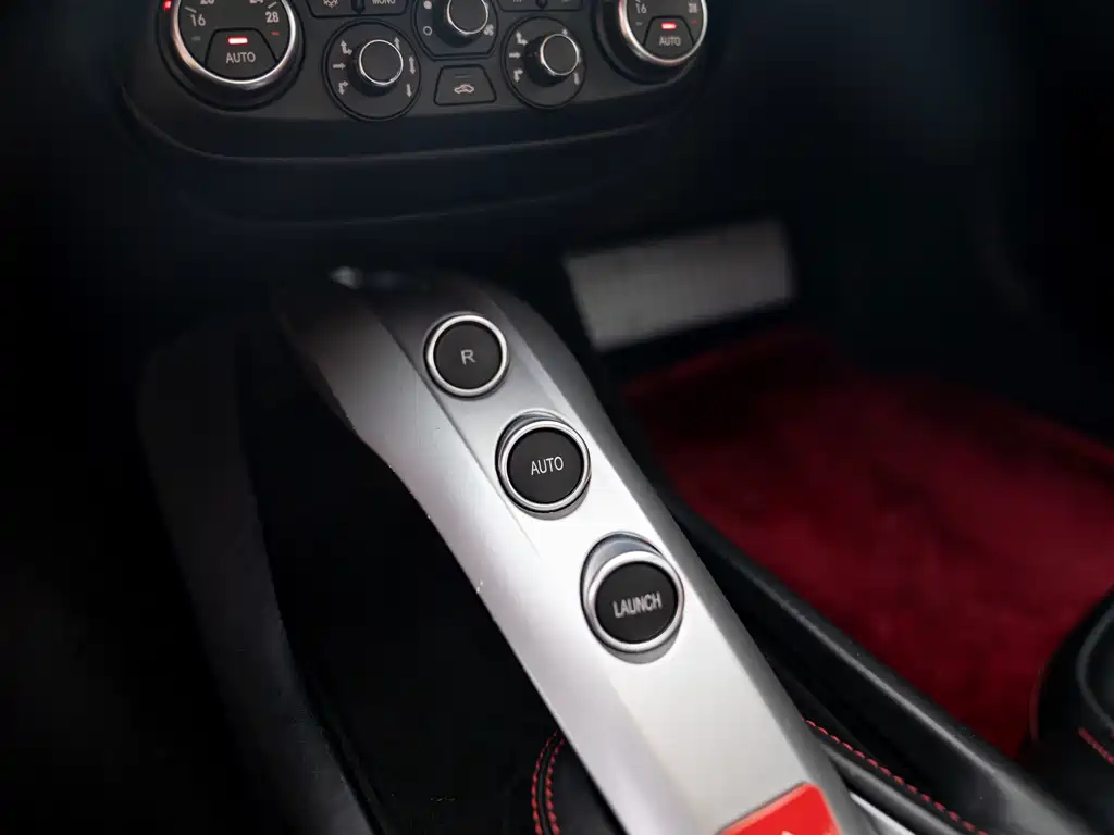 Ferrari F12berlinetta - фото 13