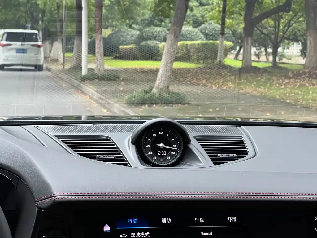 Porsche Panamera — миниатюра 16