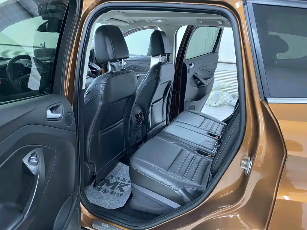 Ford Kuga — миниатюра 13