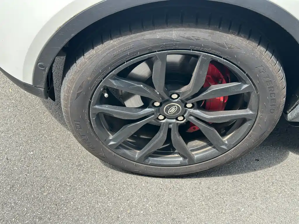 Land Rover Discovery 2019 3.0 SC V6 SE