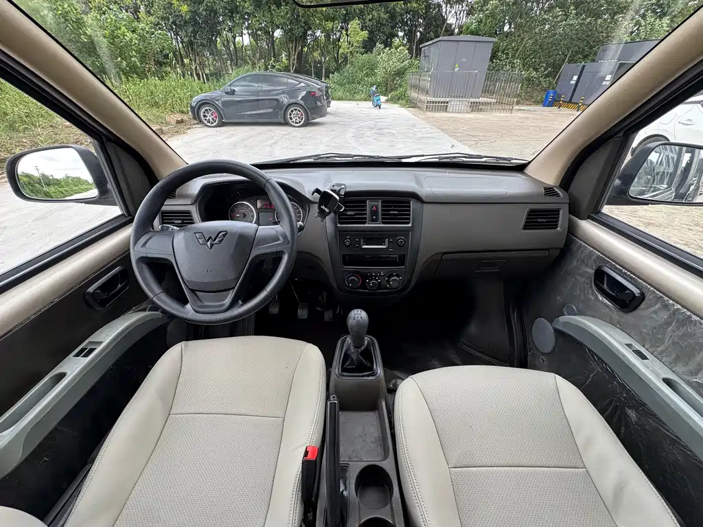 Wuling Rongguang S — миниатюра 6