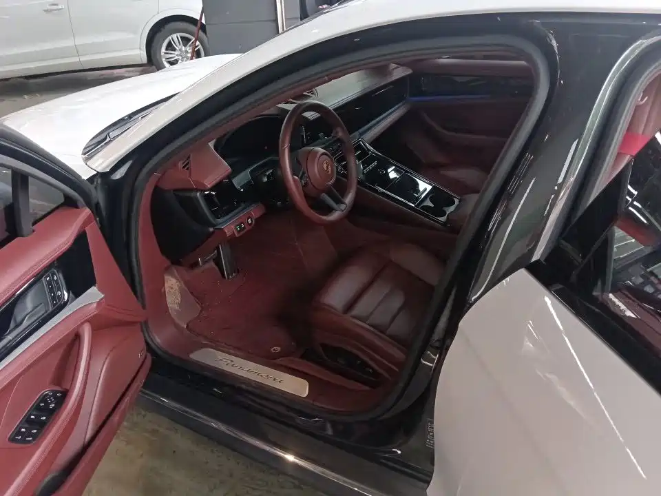 Porsche Panamera — миниатюра 6
