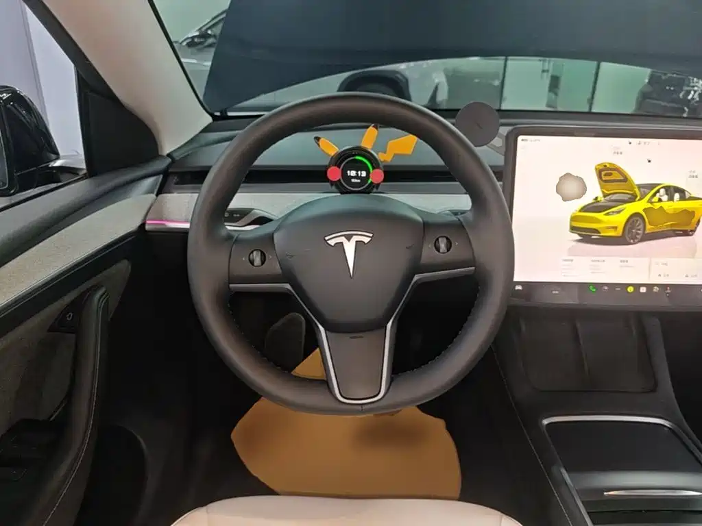 Tesla Model Y — миниатюра 11