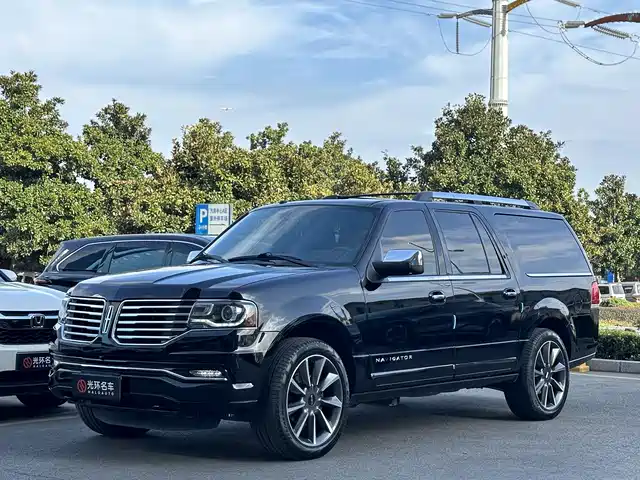LINCOLN NAVIGATOR 2017