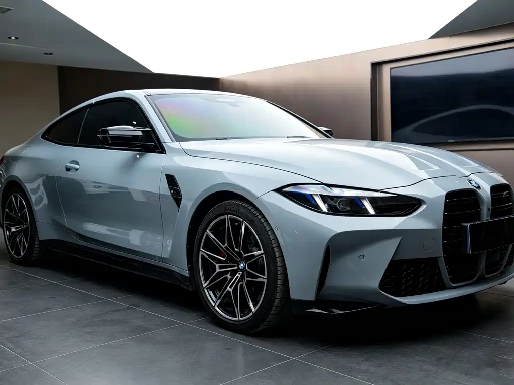 BMW M4 — миниатюра 3