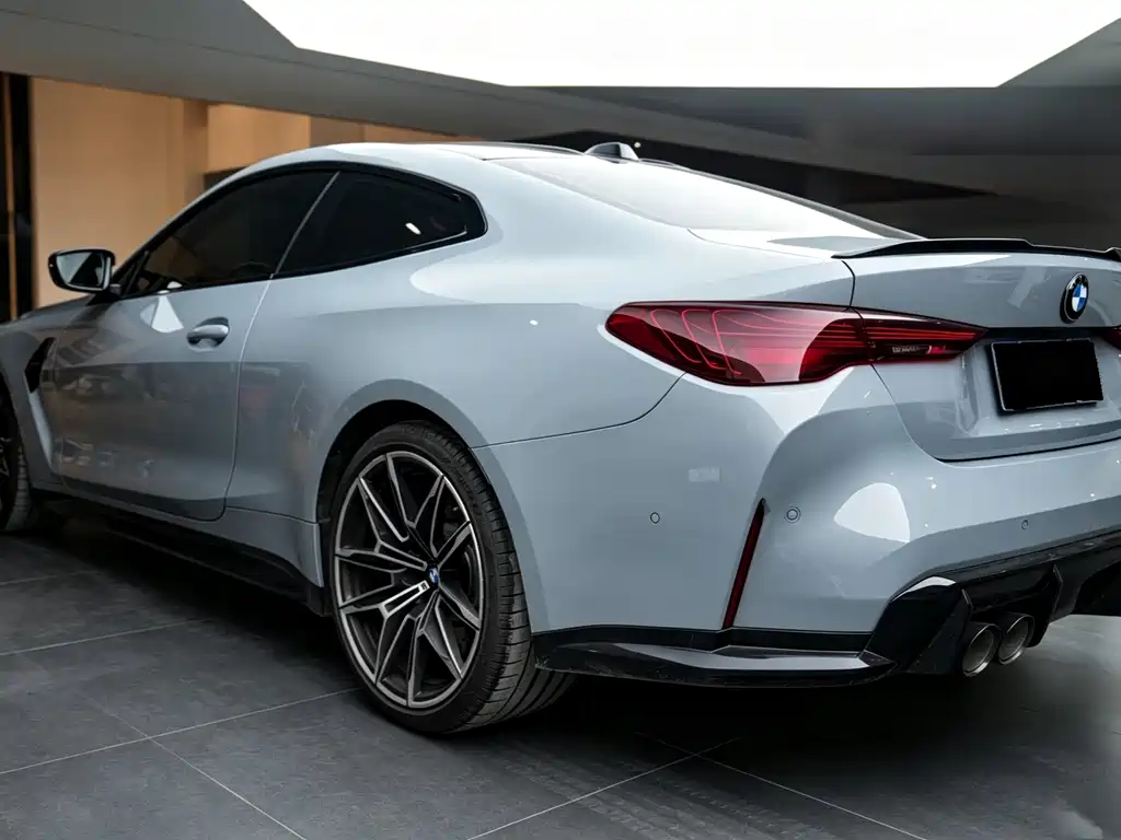 BMW M4 — миниатюра 7