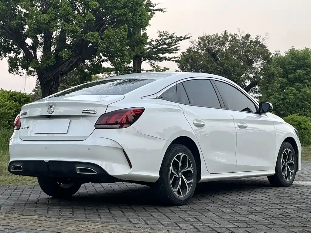 MG MG5 — миниатюра 15