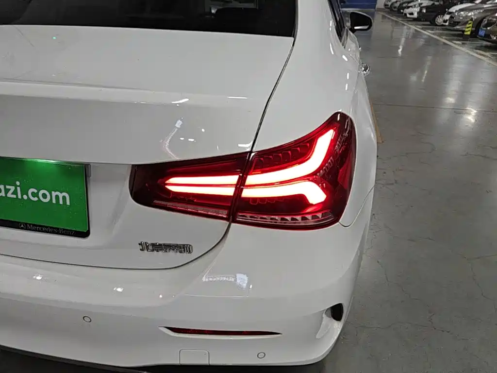 Mercedes-Benz A-Class — миниатюра 8