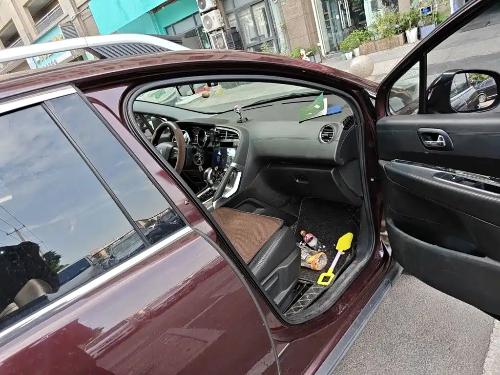 Peugeot 3008 — миниатюра 20
