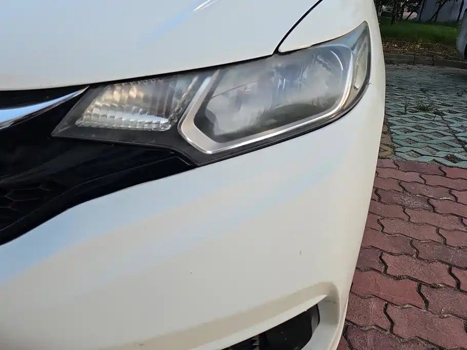 Honda Fit — миниатюра 5