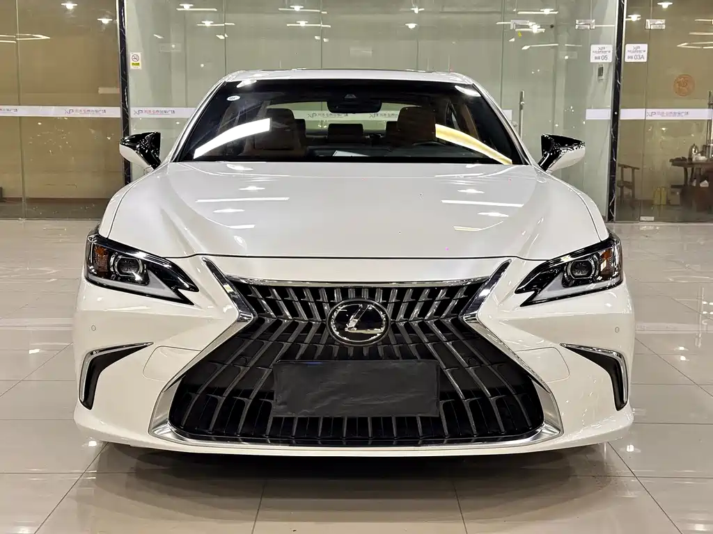 Lexus ES — миниатюра 2