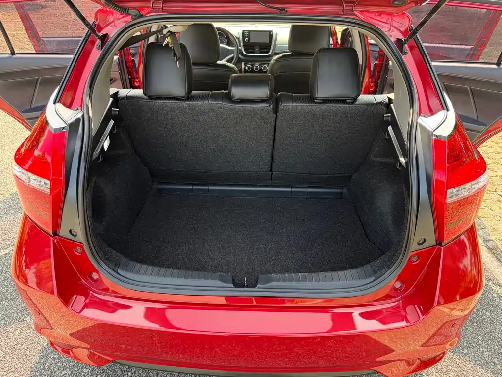 TOYOTA YARIS L ZHIXUAN