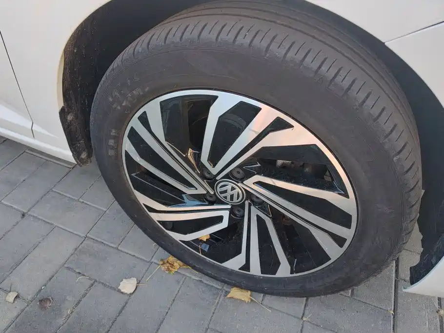 Volkswagen Sagitar — миниатюра 6