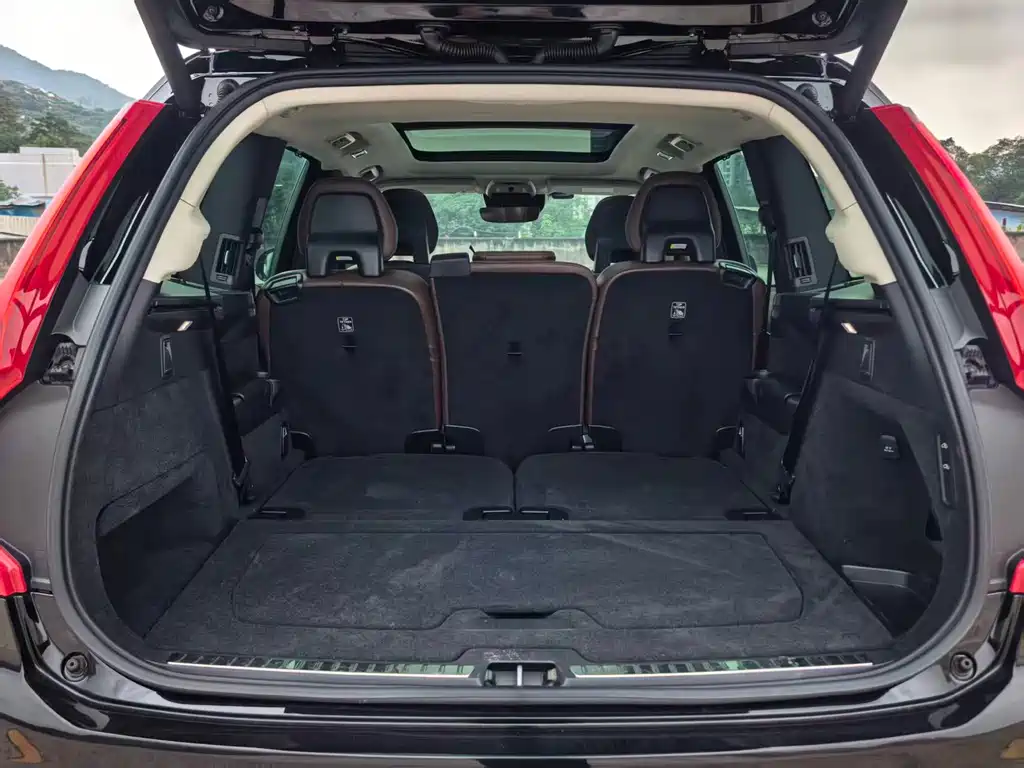 Volvo XC90 — миниатюра 17