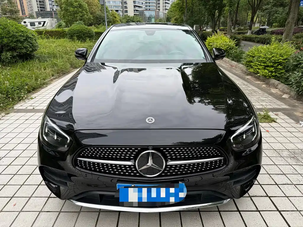 Mercedes-Benz E-Class 2021